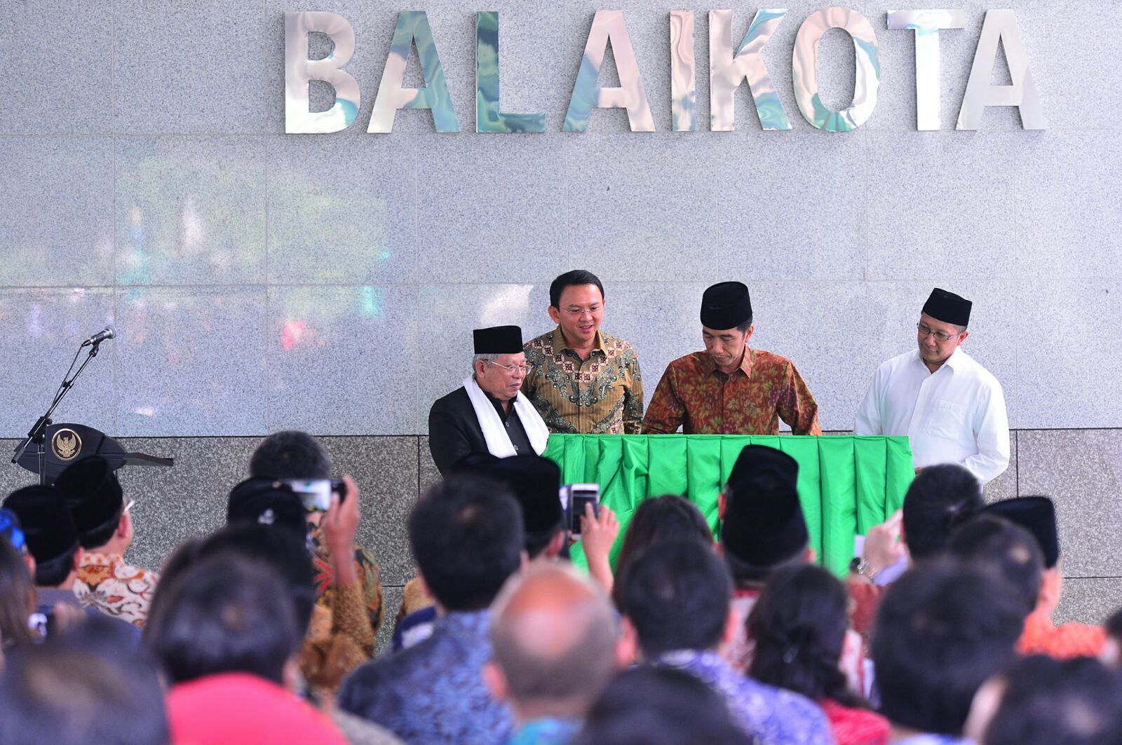 jokowi jadi gubernur ahok presiden Staf Pertama di DKI Masjid Kota Kantor Wujudkan Ahok Balai â jokowi jadi gubernur ahok presiden Staf Pertama di DKI Masjid Kota Kantor Wujudkan Ahok Balai â