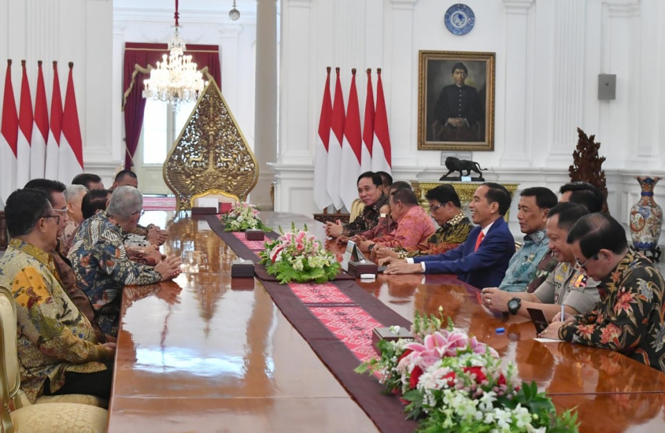 PresidenBincangSantaiDenganParaMantanPanglimaTni PresidenBincangSantaiDenganParaMantanPanglimaTni