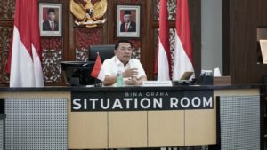 :Dr. Moeldoko, sebagai keynote speaker pada Webinar IKA UT dengan tema “Pendidikan Jarak Jauh sebagai Role Model Pembelajaran Utama di Era new normal”